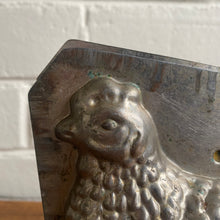 Load image into Gallery viewer, Antique Nesting Hen on Basket Chocolate Mold #17