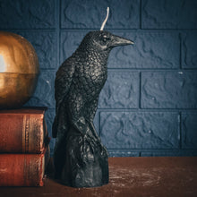 Load image into Gallery viewer, Perched Raven Candle