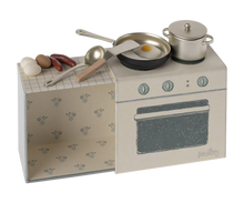 Load image into Gallery viewer, Maileg Mouse Cooking Set