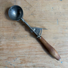 Load image into Gallery viewer, Vintage 1940s Fisher Ice Cream Scoop Made in Orillia Ontario Canada