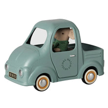Load image into Gallery viewer, Maileg Mouse Truck