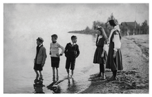 Load image into Gallery viewer, Blackbird Vintage Canadiana Postcards