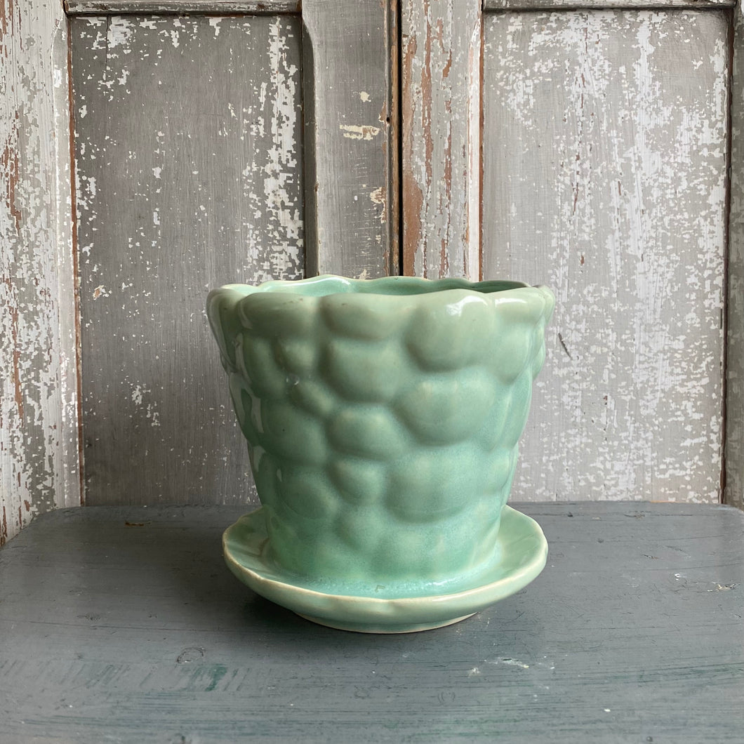 Vintage McCoy Pebble Planter – Blackbird Vintage Finds