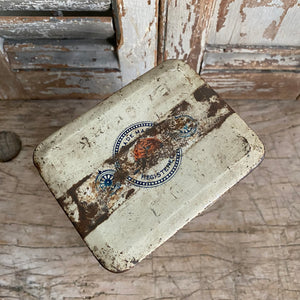 Large Antique Old Chum Smoking Tobacco Tin