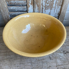 Load image into Gallery viewer, Antique Yellowware Farmhouse Mixing Bowl 10-3/4”
