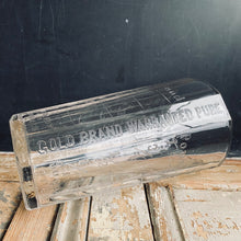 Load image into Gallery viewer, Antique Maltby’s Cocoanut Measuring Glass c1900
