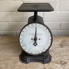 Load image into Gallery viewer, Antique Landers, Frary &amp; Clark Household Scale
