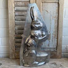 Load image into Gallery viewer, Antique Rabbit Chocolate Molds
