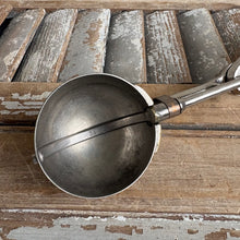 Load image into Gallery viewer, Vintage Gilchrist No. 31 Ice Cream Scoop

