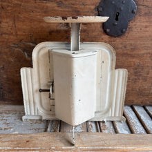 Load image into Gallery viewer, Vintage 1950s ACCURATE Art Deco Kitchen Scale - Western Germany - 25 Lbs
