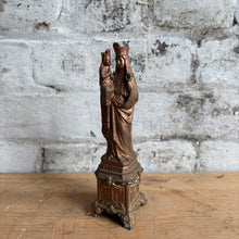 Load image into Gallery viewer, Vintage Ste. Anne De Beaupre Statue
