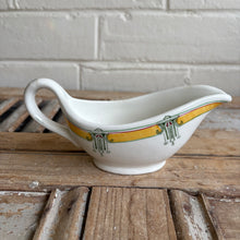 Load image into Gallery viewer, Vintage Grindley Gravy Boat
