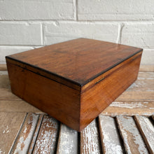 Load image into Gallery viewer, Antique G. Rowney &amp; Co. Artist’s Colour Box – London c1865
