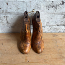 Load image into Gallery viewer, Pair of Vintage Wooden Shoe Lasts
