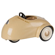 Load image into Gallery viewer, Maileg Mouse Car, Wheat
