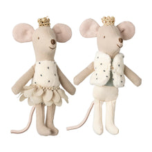 Load image into Gallery viewer, Maileg - Royal Mice Twins in Box
