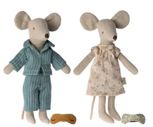 Load image into Gallery viewer, Maileg - Mum &amp; Dad Mice in Cigar Box
