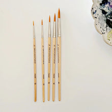 Load image into Gallery viewer, Watercolour Paintbrush Set/5 Wood Brushes
