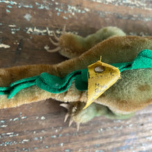 Load image into Gallery viewer, Vintage Steiff Alligator c1950
