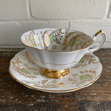 Load image into Gallery viewer, Vintage English Tea Cup + Saucer
