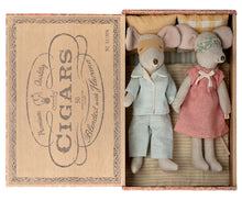 Load image into Gallery viewer, Maileg - Mum &amp; Dad Mice in Cigar Box
